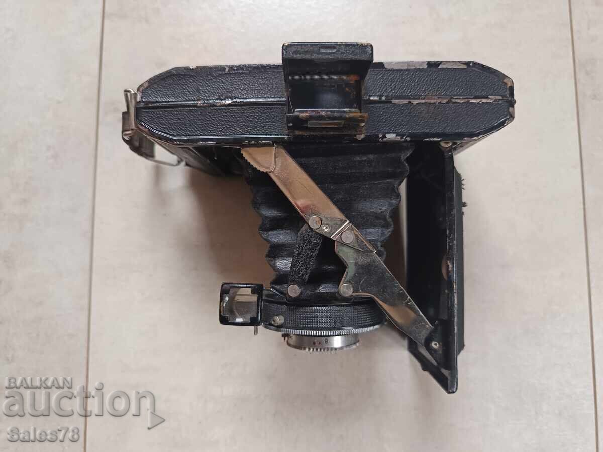 Παλιό γαλλικό φωτογραφικό μηχάνημα Kinax 1 με τιμή € 30.00 | 58.67 BGN