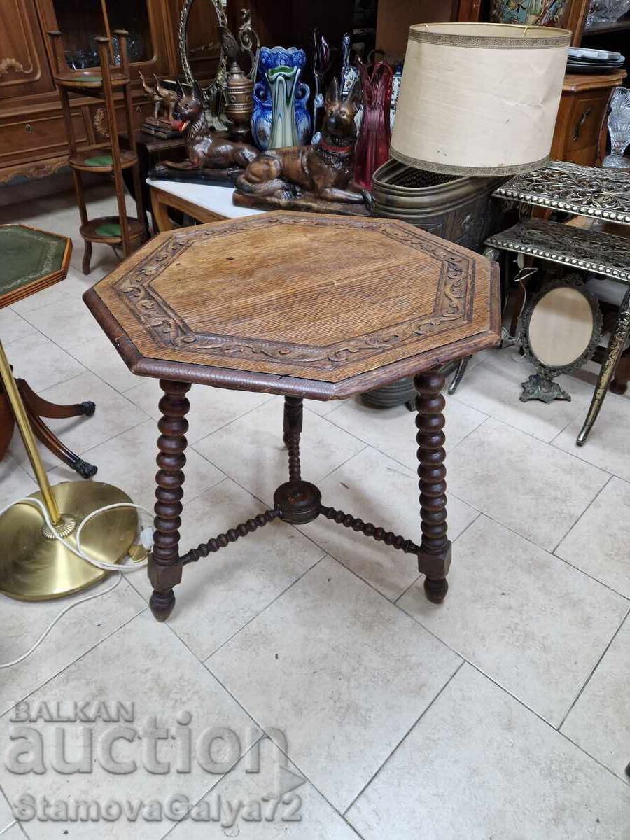 Beautiful antique Dutch wooden table, wood carving Beautiful antique Dutch wooden table, wood carving