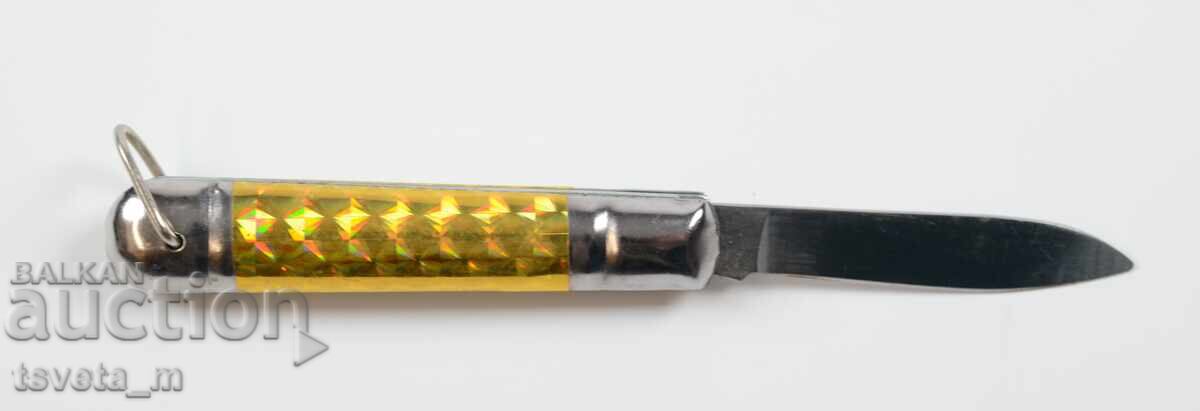 Παράδοση Ένα μαχαίρι τσέπης