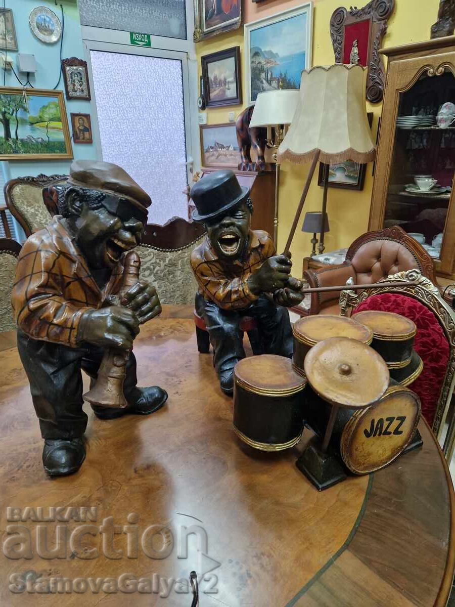 Livrarea Pereche de figurine antice minunate, muzicanți Livrarea Pereche de figurine antice minunate, muzicanți