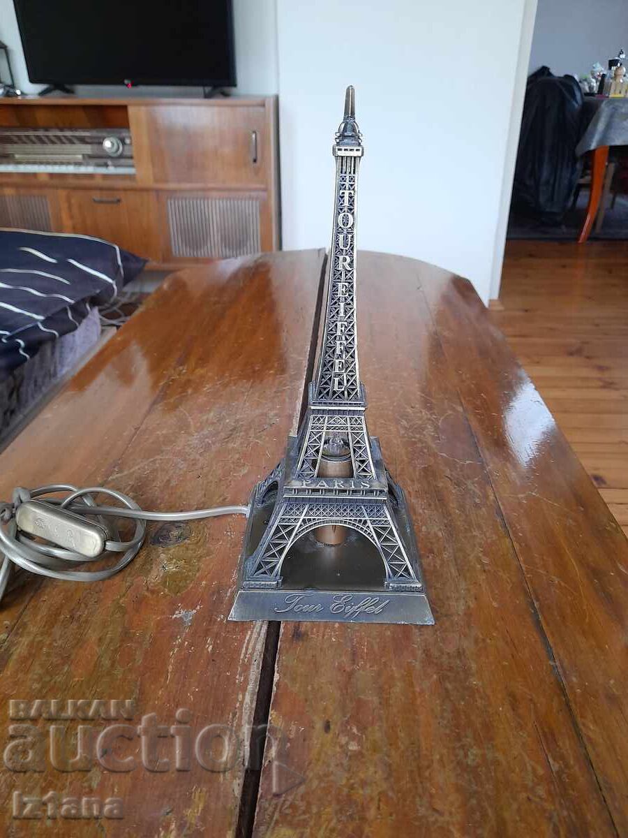 Old decorative Eiffel Tower lamp with price € 37.00 | 72.37 BGN Old decorative Eiffel Tower lamp with price € 37.00 | 72.37 BGN