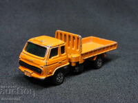 VECHI CĂRUCIOR METALIC RETRO NISSAN CONDOR TOMICA JAPAN