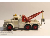 MATCHBOX CRANE TRUCK TOW TRUCK REPAIR TRUCK CAR MODEL
