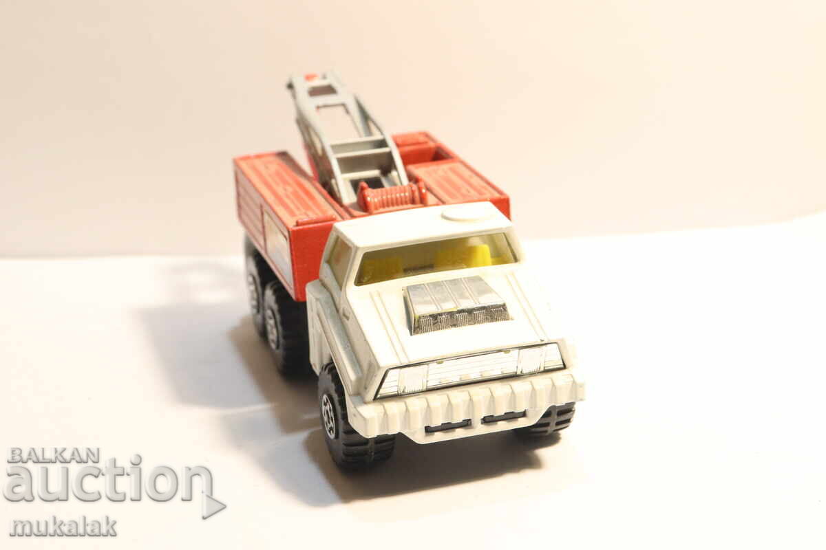 Livrarea MATCHBOX CAMION MACARA TRACTOR REMORCHER MODEL