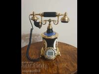 Красив порцеланов стационарен телефон!!!