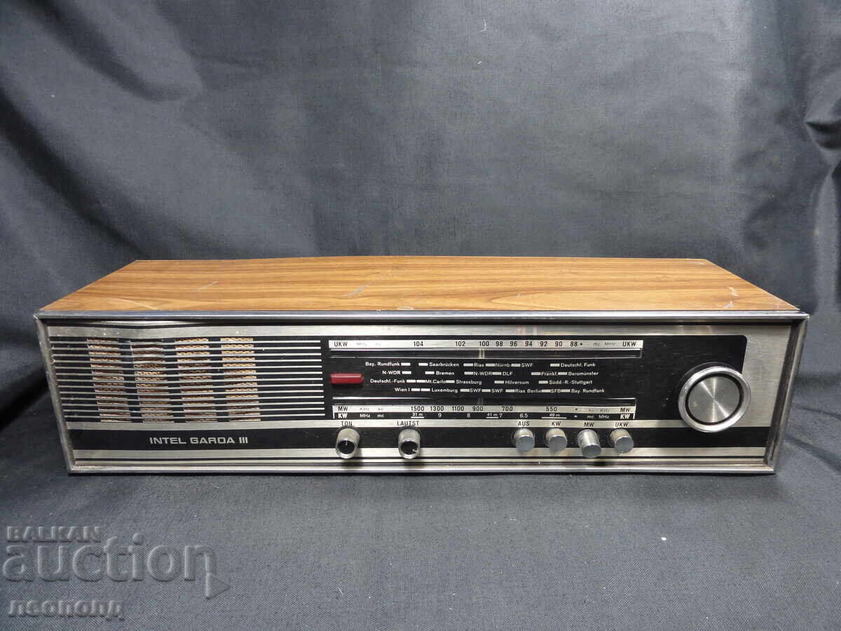 БЗЦ СТАР РЕТРО ТРАНЗИСТОР РАДИО INTEL GARDA III