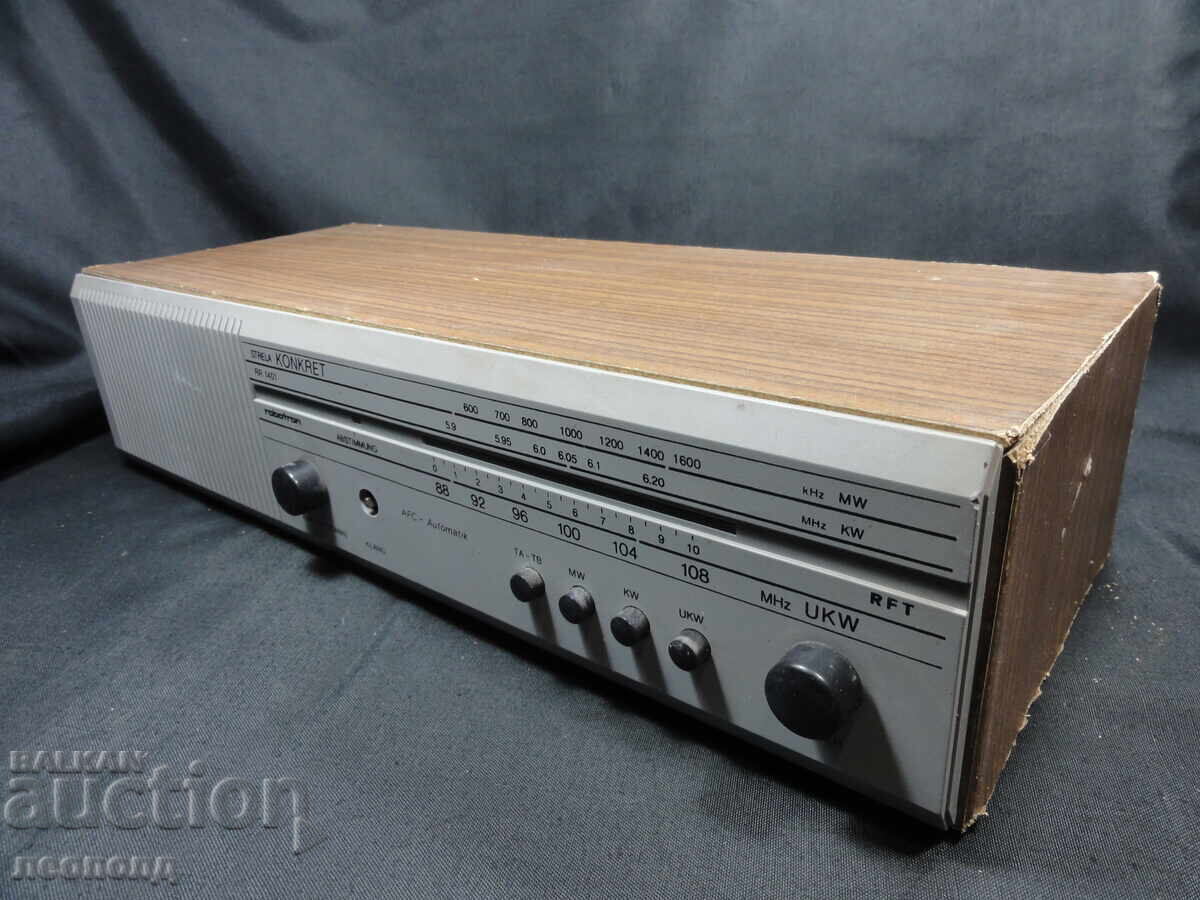 BZTS STAR RETRO TRANZISTOR RADIO ROBOTRON STRELA KONKRET cu preț € 9.50 | 18.58 BGN