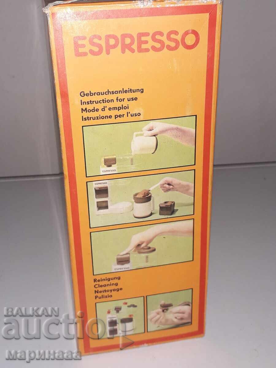 Доставка на ДЕТСКА ''КАФЕ МАШИНА''. ГДР