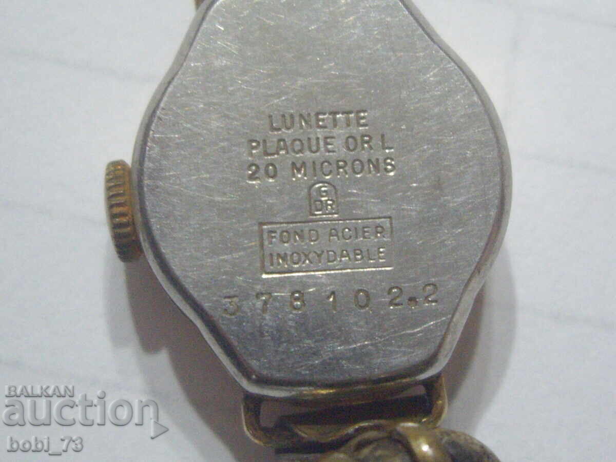 Ceas de damă elvețian, manual, placat cu aur cu preț € 15.00 | 29.34 BGN Ceas de damă elvețian, manual, placat cu aur cu preț € 15.00 | 29.34 BGN