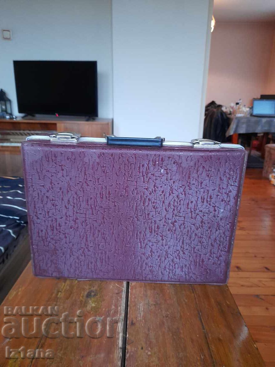 Servietă diplomatică veche, valiză