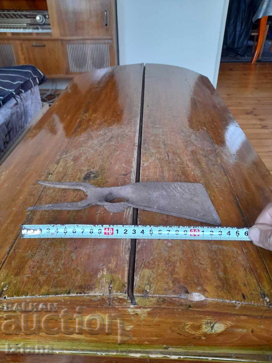 Δημοπρασία Παλιά τσάπα, σκαλιστήρι, φτυαράκι