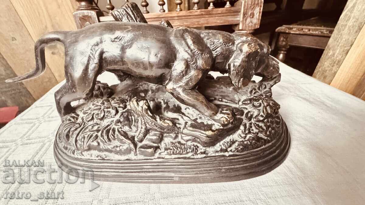 Sculptură din bronz câine de vânătoare Sculptură din bronz câine de vânătoare