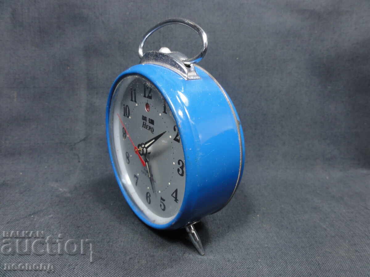 CEAS DE MÂNĂ MECANIC RETRO BZTS STAR CU ALARMĂ HERO cu preț € 4.50 | 8.80 BGN