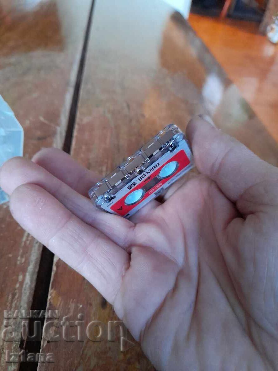 Livrarea Caseta micro Maxell veche