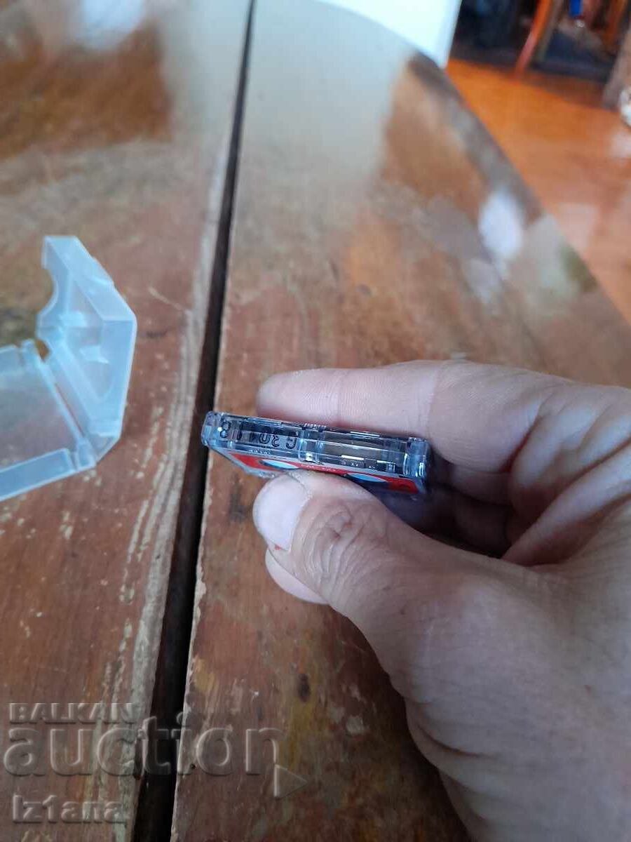 Caseta micro Maxell veche - 5