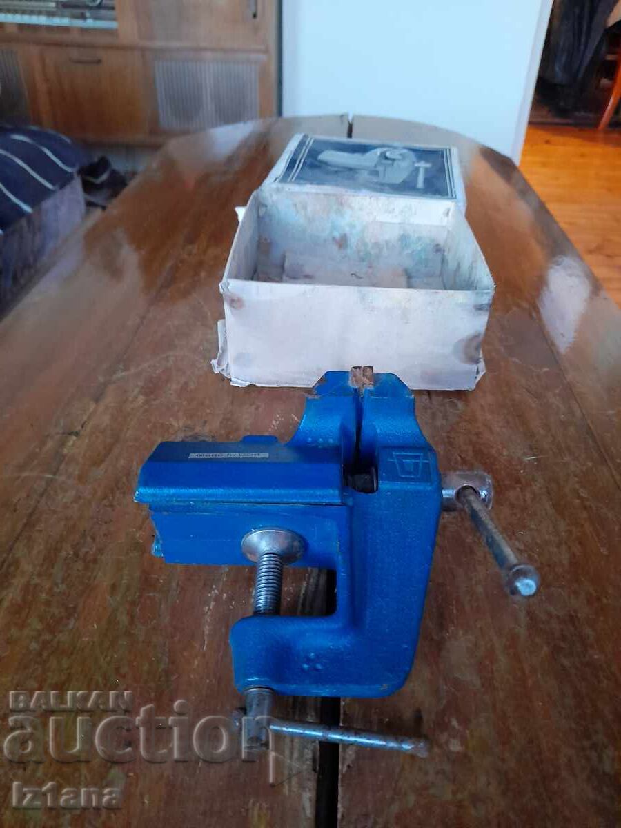 Παλιά μέγγενη με τιμή € 90.00 | 176.03 BGN