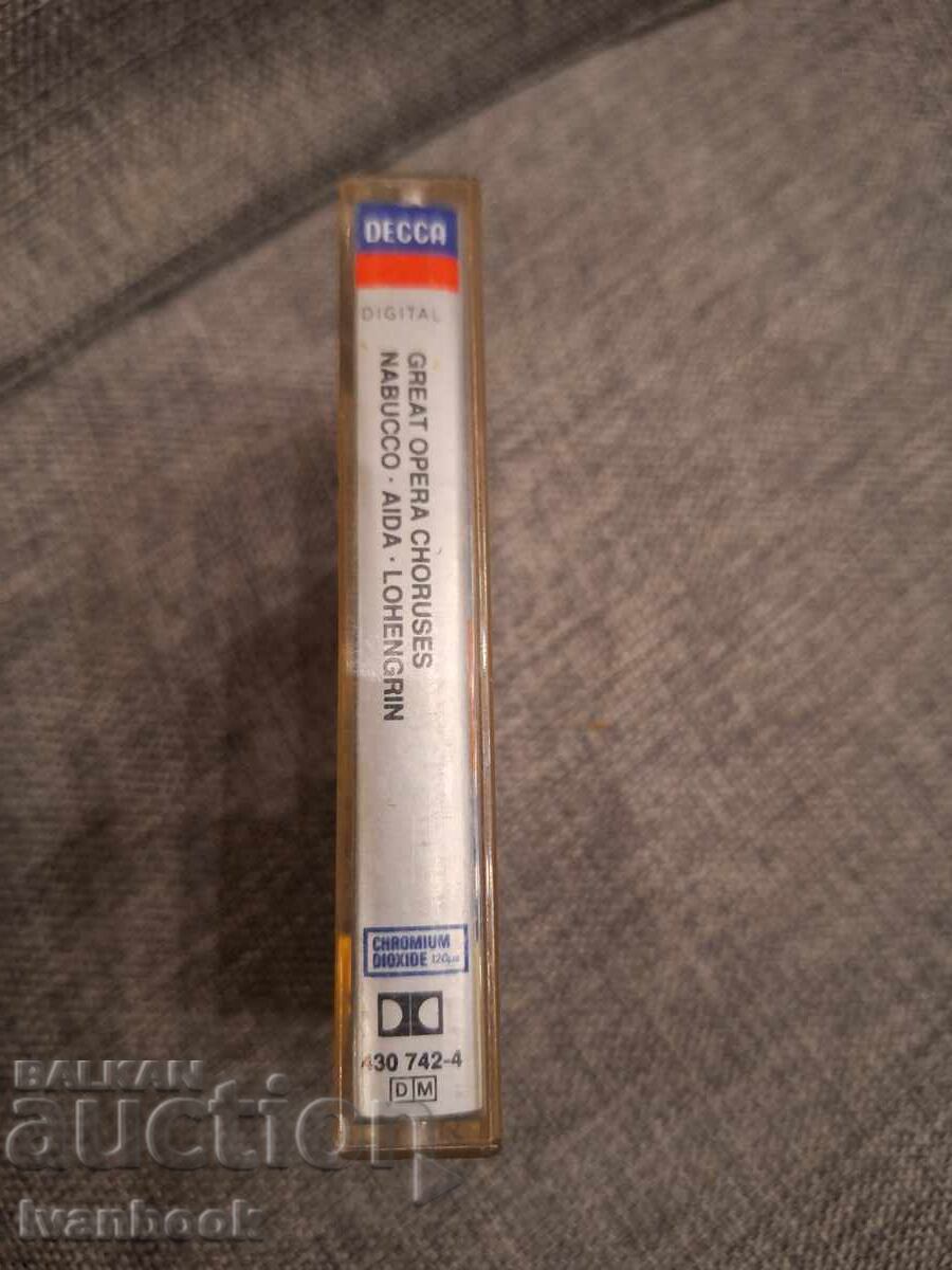 Caseta audio - Coruri de operă cu preț € 0.99 | 1.94 BGN