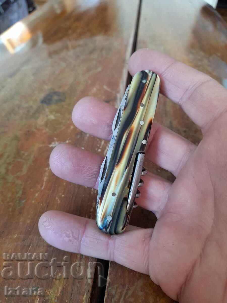 Cuțit de buzunar vechi, lamă, lamă cu preț € 22.00 | 43.03 BGN Cuțit de buzunar vechi, lamă, lamă cu preț € 22.00 | 43.03 BGN