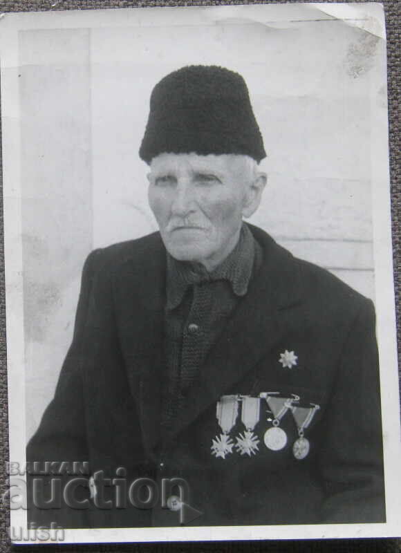 Licitație 2 poze vechi cu Bai Nikola, erou din Războiul Balcanic