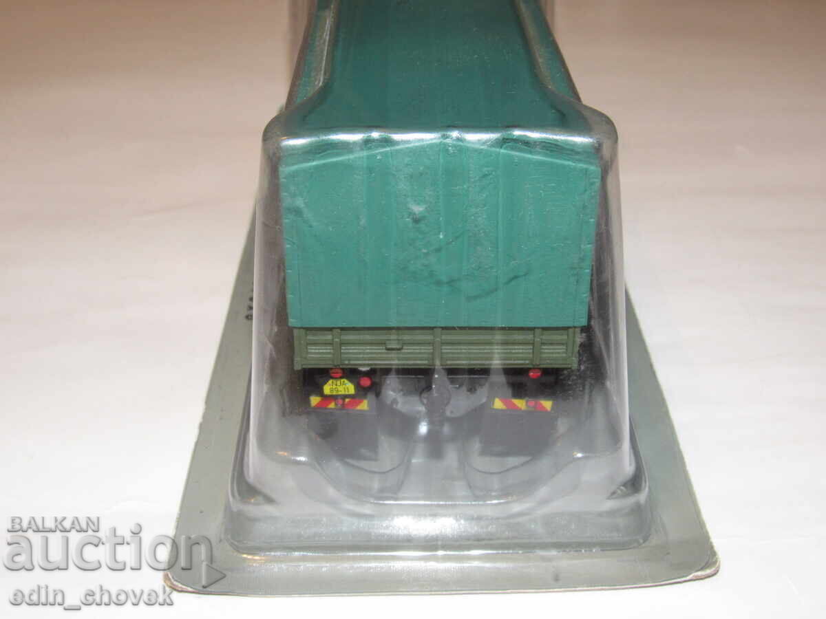 Delivery of 1/43 Deagostini/IXO Tatra 815 VY 8x8 Military Truck. New