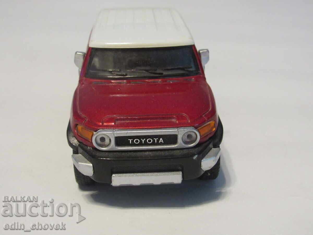 1/36 Kinsmart Toyota FJ Cruiser μεταλλικό συλλεκτικό αυτοκινητάκι - 5
