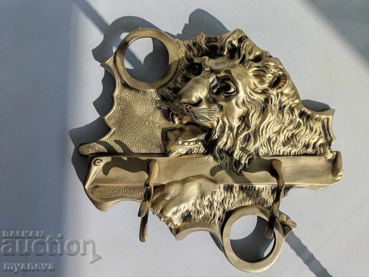 Recipientă de cerneală veche din bronz, Regatul Bulgariei cu preț € 80.00 | 156.47 BGN Recipientă de cerneală veche din bronz, Regatul Bulgariei cu preț € 80.00 | 156.47 BGN