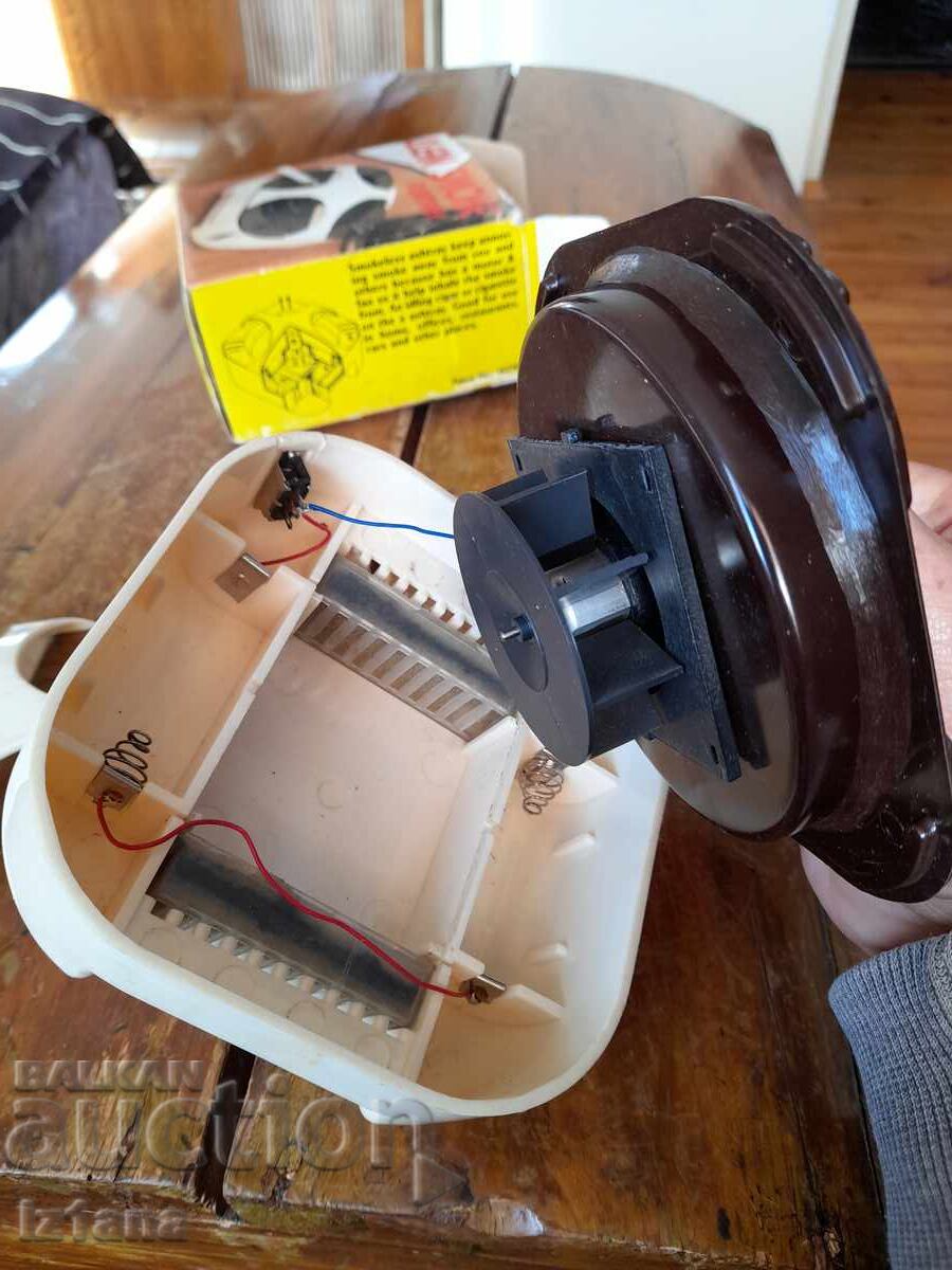 scrumieră veche Clean Smoke - 5 scrumieră veche Clean Smoke - 5