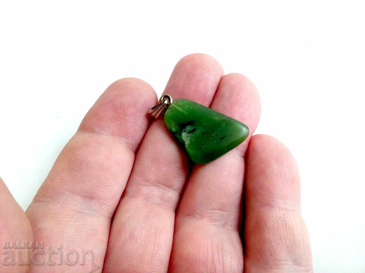 Νεφρίτινο μενταγιόν - 6 Νεφρίτινο μενταγιόν - 6