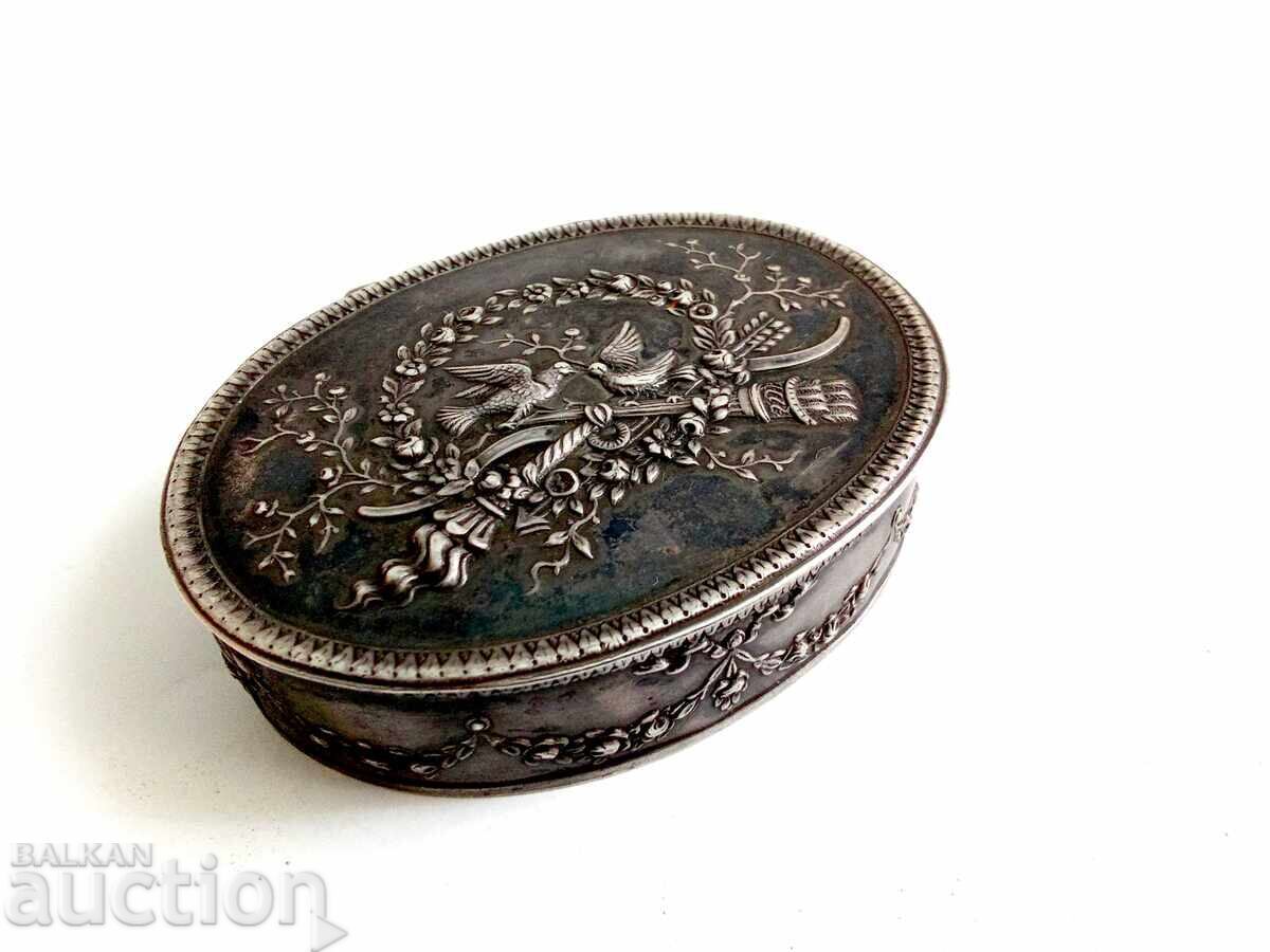 Antique French Silver Snuff Box with price € 500.00 | 977.92 BGN