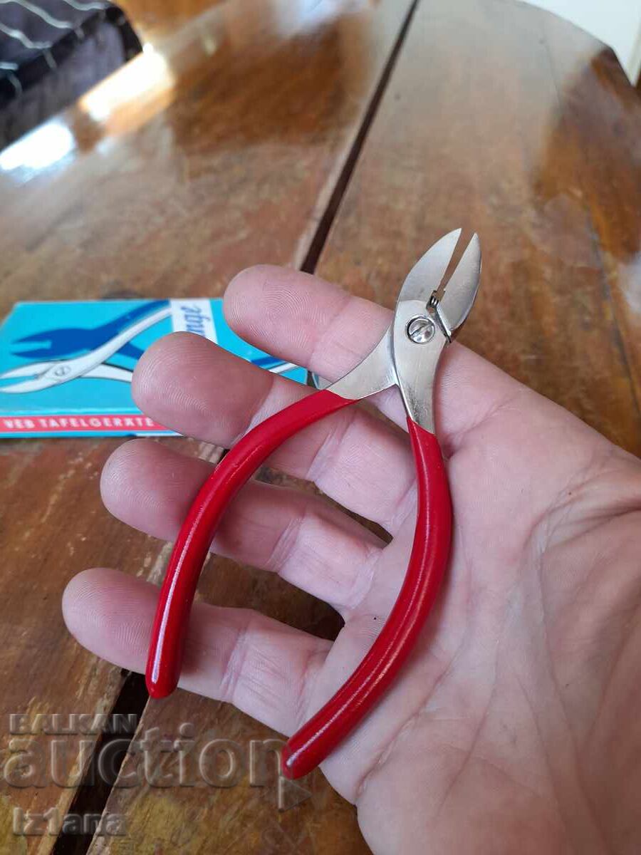 Livrarea Clești vechi tăietori