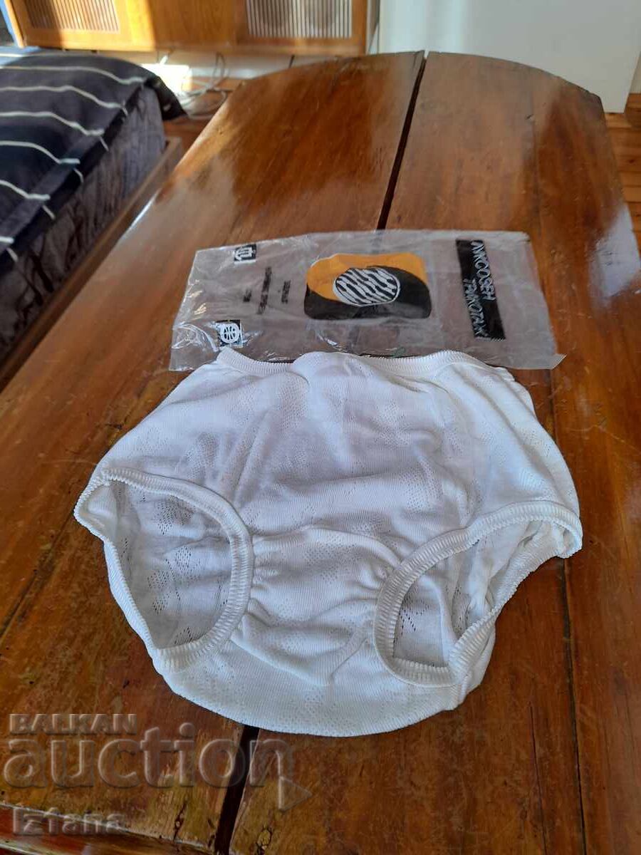 Стари Дамски гащи,бикини с цена € 16.00 | 31.29 лв.