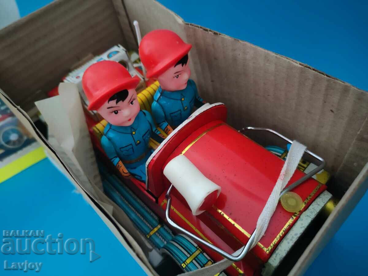 Метална детска играчка Пожарна * Уникат* Б.З.Ц. от 0.01 с цена € 8.99 | 17.58 лв.