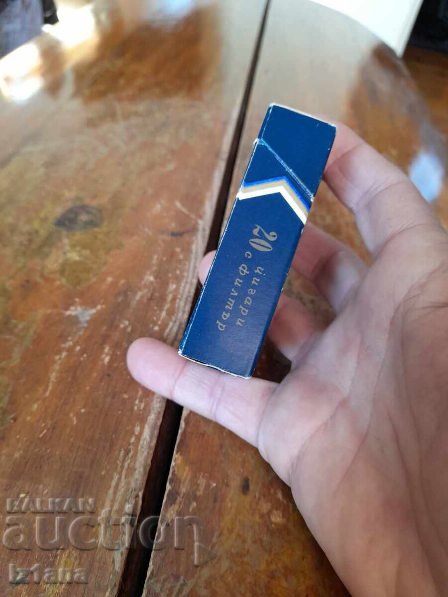 Σταρό κουτί τσιγάρα Φοίνιξ με τιμή € 25.00 | 48.90 BGN