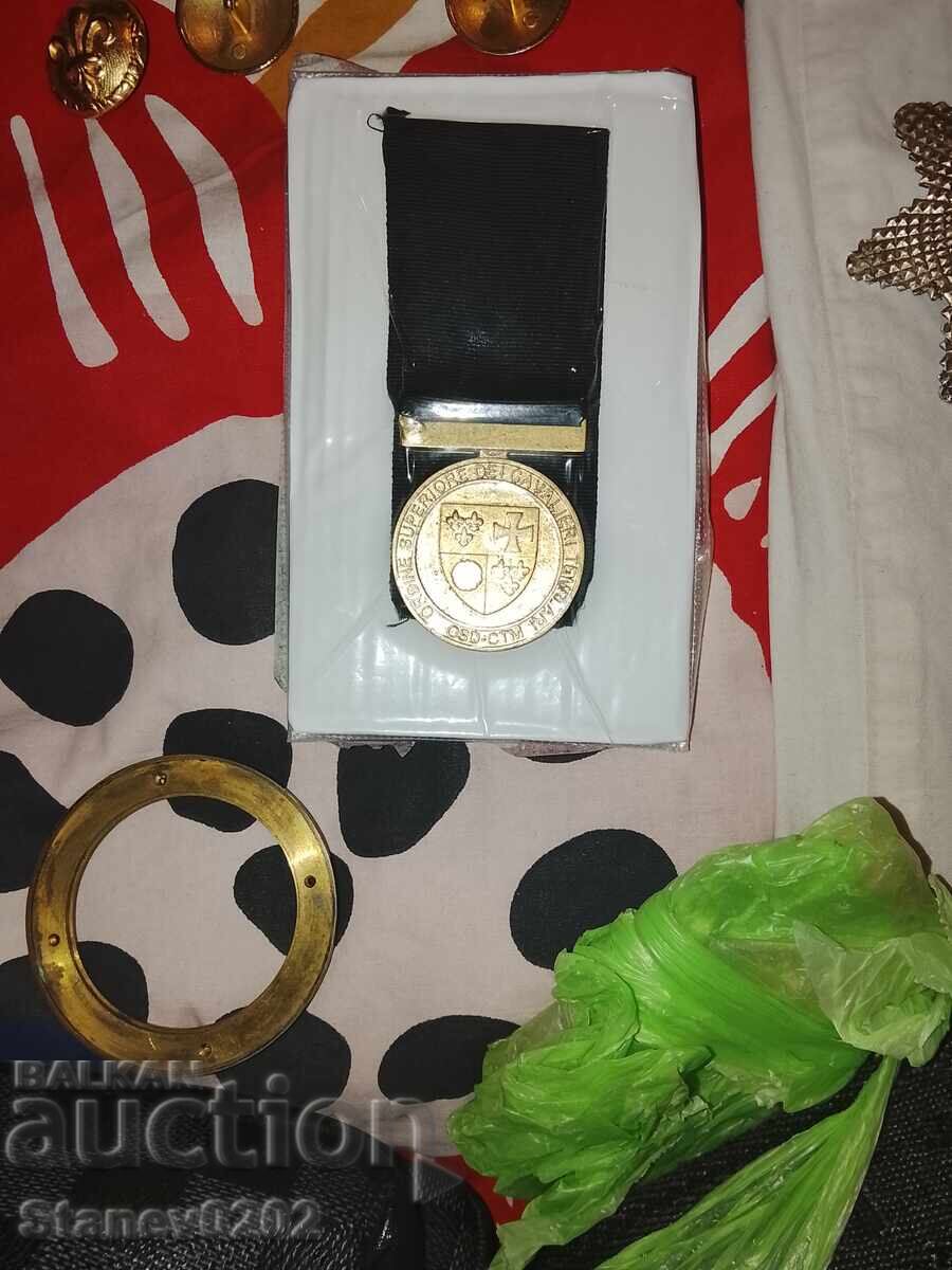 Licitație Insigne masonice ale templierilor