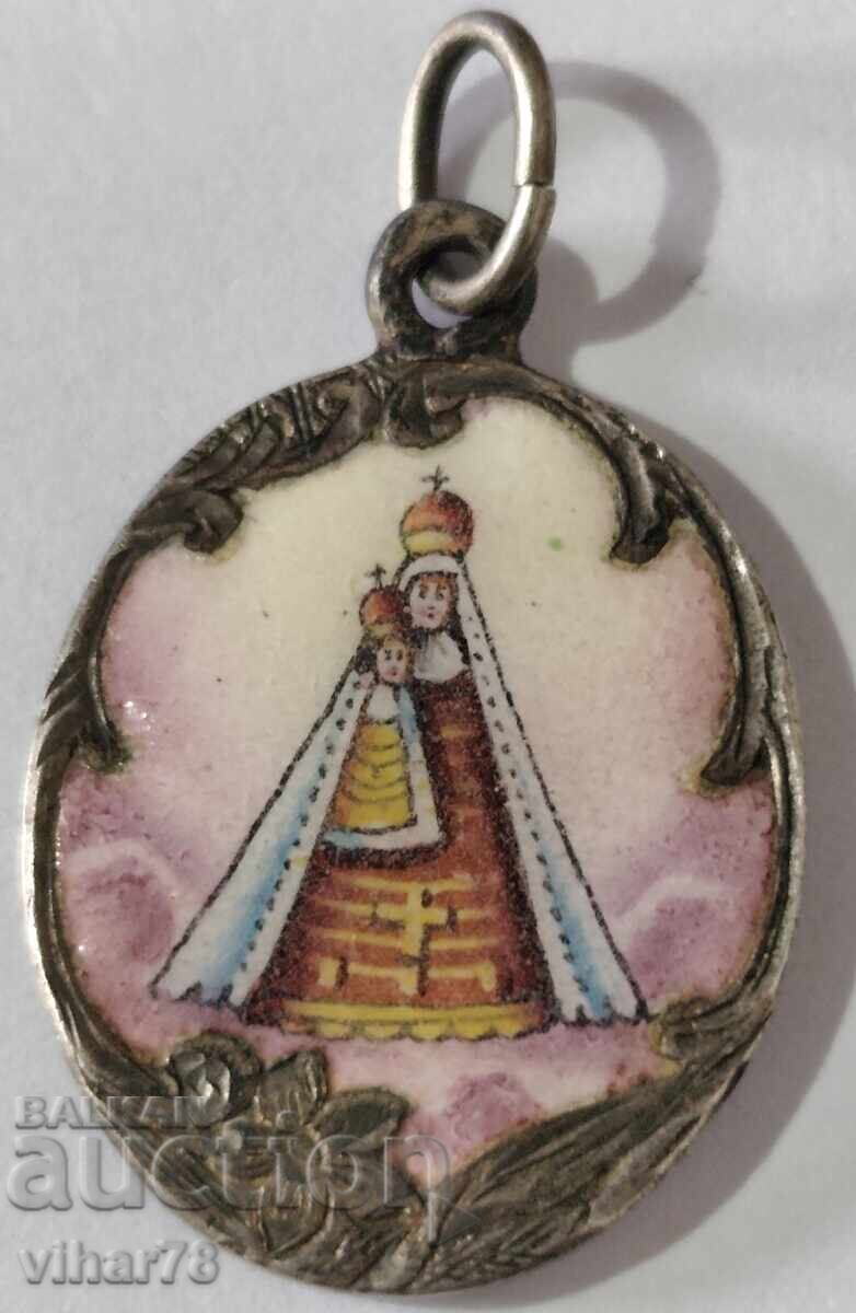 Delivery of Enamelled Silver Pendant