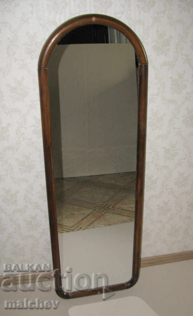 Oglindă în ramă de lemn 36 / 109 cm, excelentă cu preț € 12.00 | 23.47 BGN