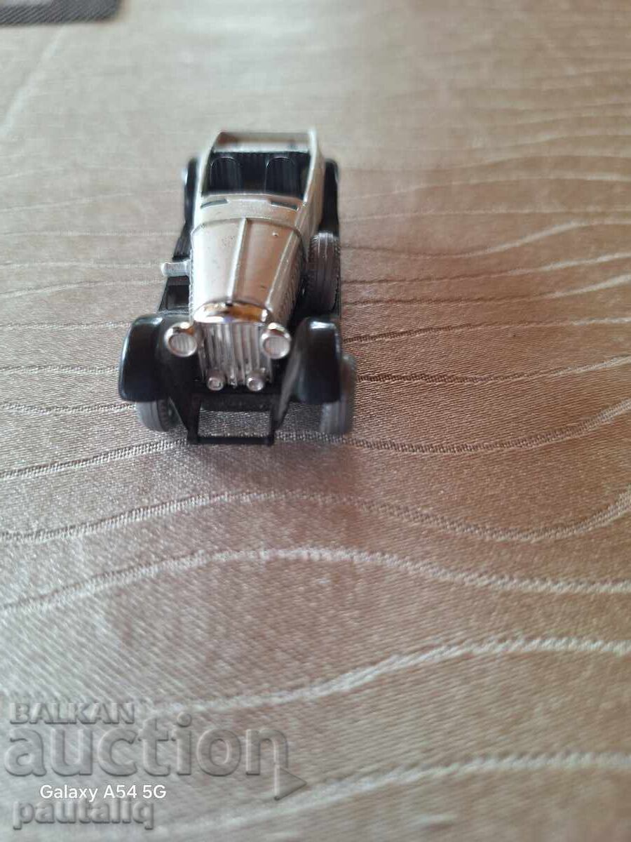 Auction  RETRO STROLLER BENTLEY 1932