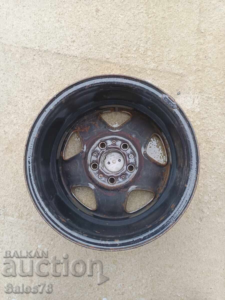 Jantă pentru Jeep Wrangler 4×4 cu preț € 30.00 | 58.67 BGN Jantă pentru Jeep Wrangler 4×4 cu preț € 30.00 | 58.67 BGN