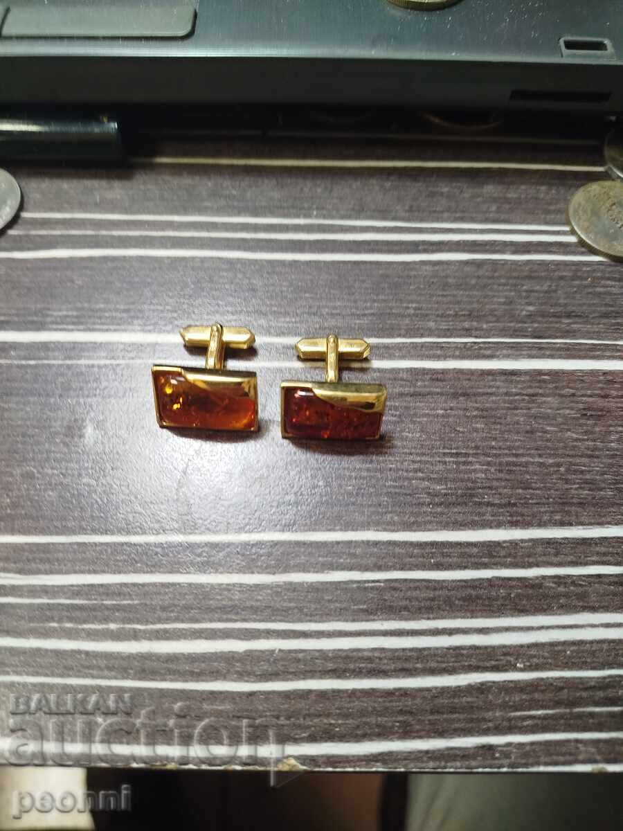 Butoni placati cu aur Butoni placati cu aur