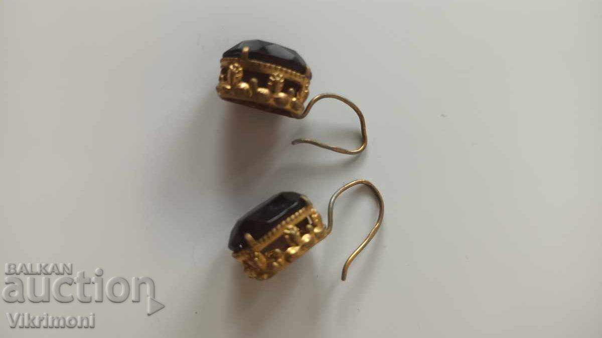 Delivery of Silver, garnet, gold plating, earrings, vintage, markings, faceted
