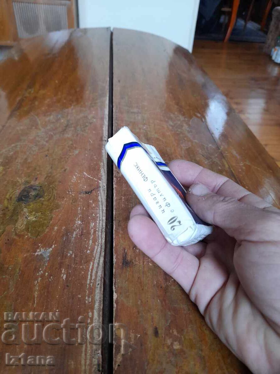 Доставка на Стар пакет цигари Феникс