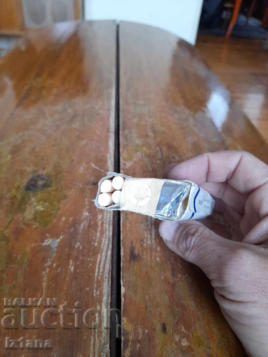 Стар пакет цигари Феникс - 6