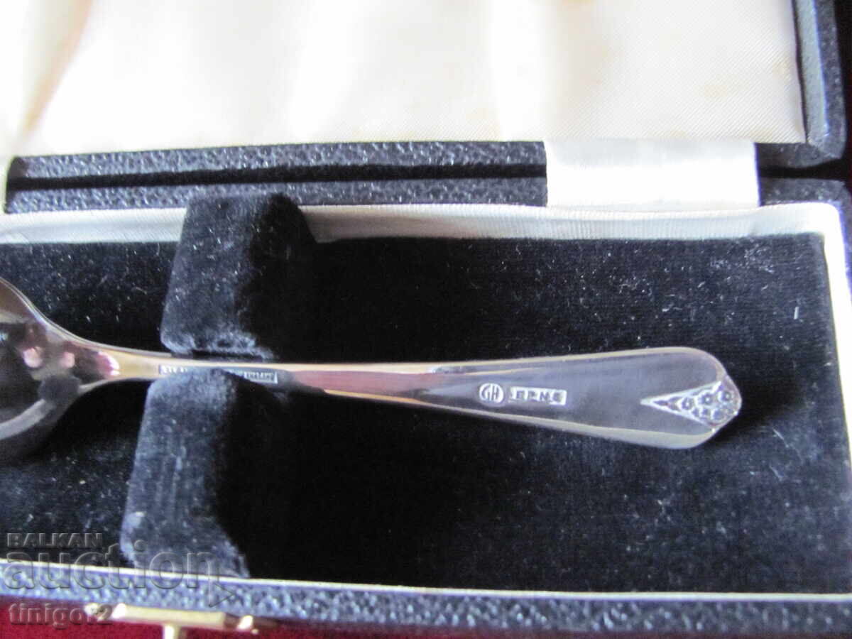 Linguriță argintată în cutie originală - 5