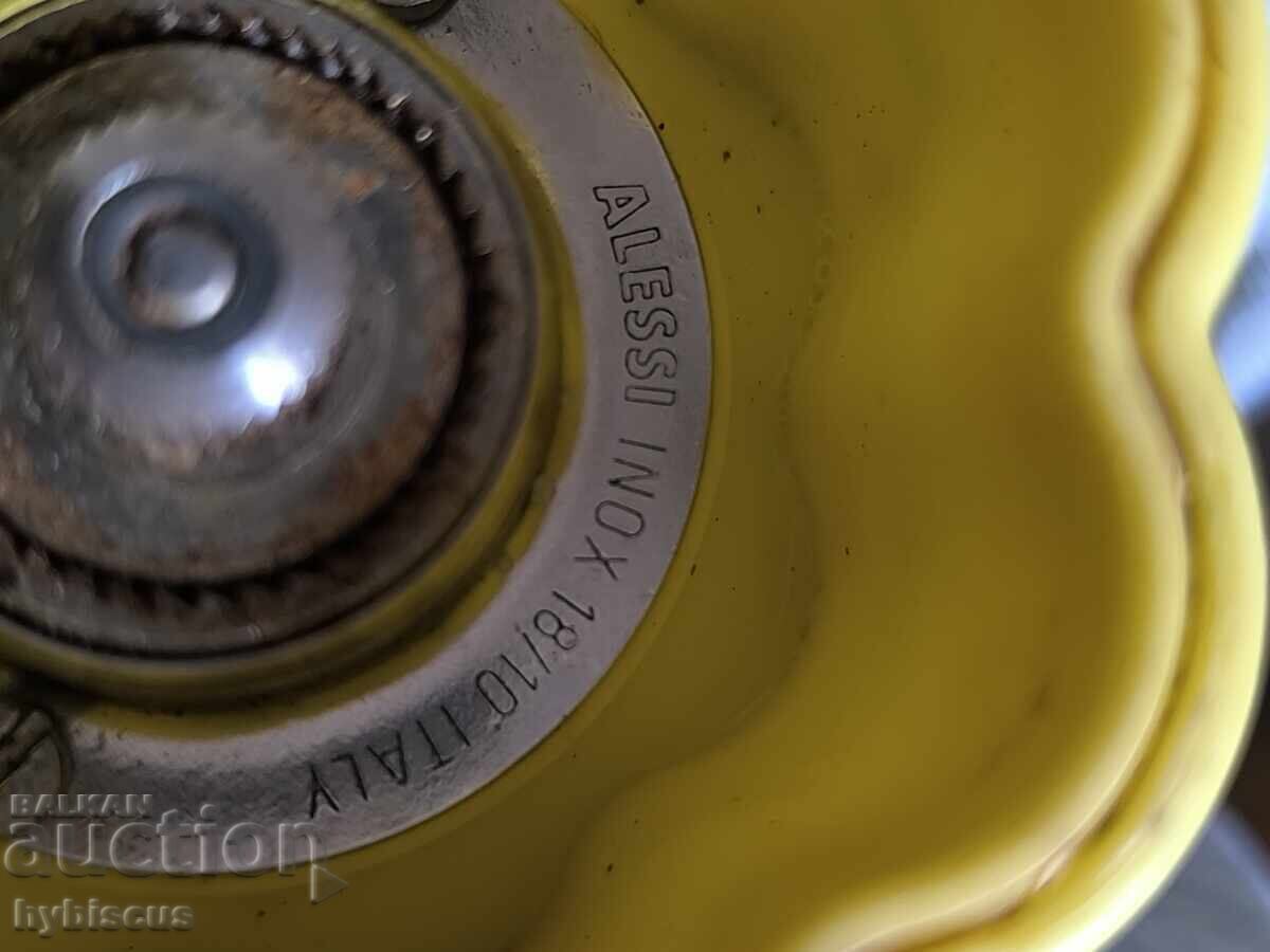 Moară de piper design Italia Alessi 1998 - 5