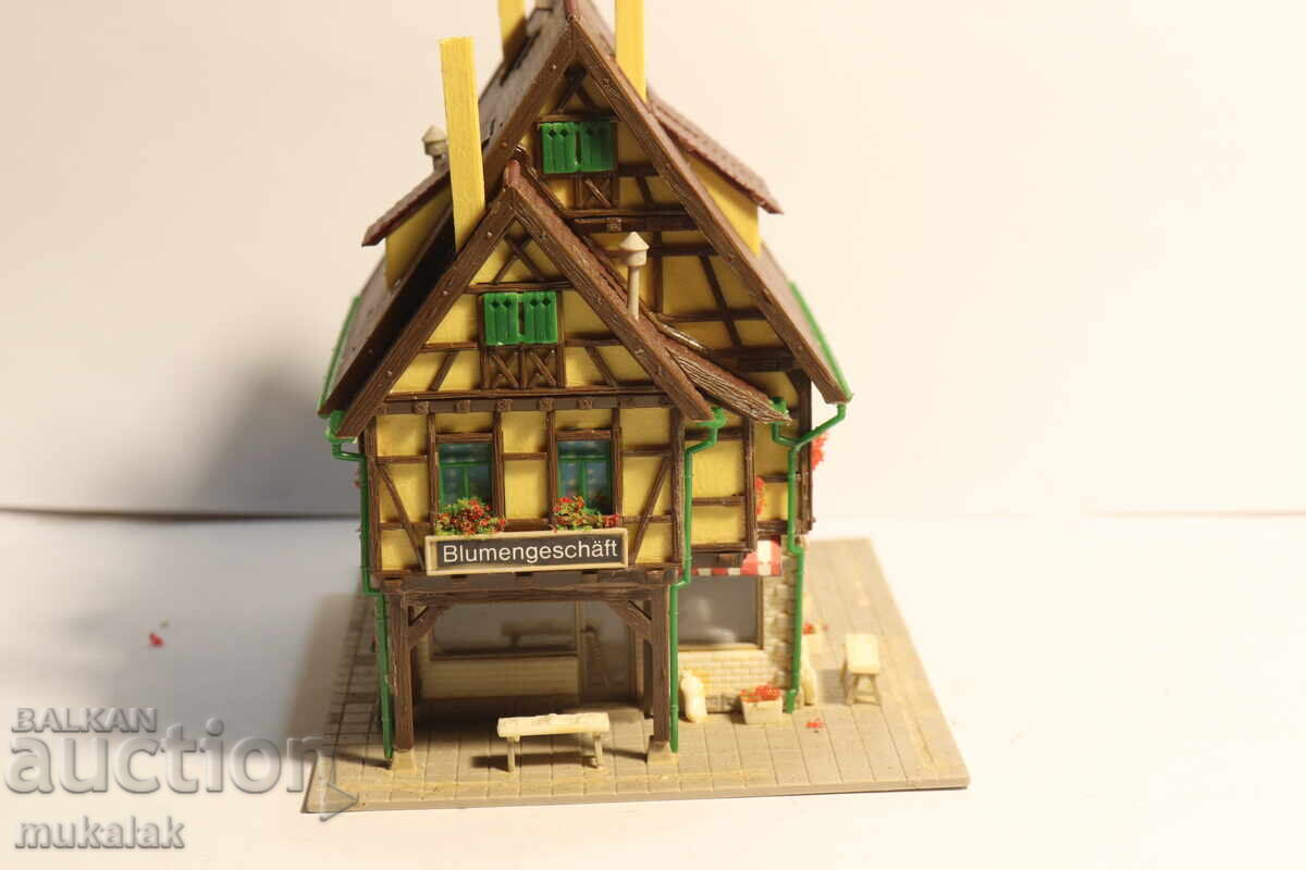 FALLER? KIBRI? VOLLMER? N 1/160 CLĂDIRE VAGON TREN CALE FERATĂ cu preț € 10.00 | 19.56 BGN