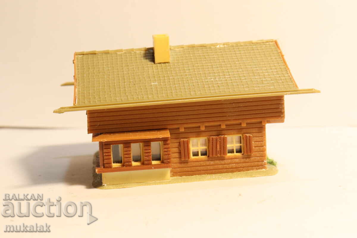 FALLER? KIBRI? VOLLMER? N 1/160 CLĂDIRE VAGON TREN CALE FERATĂ cu preț € 7.00 | 13.69 BGN