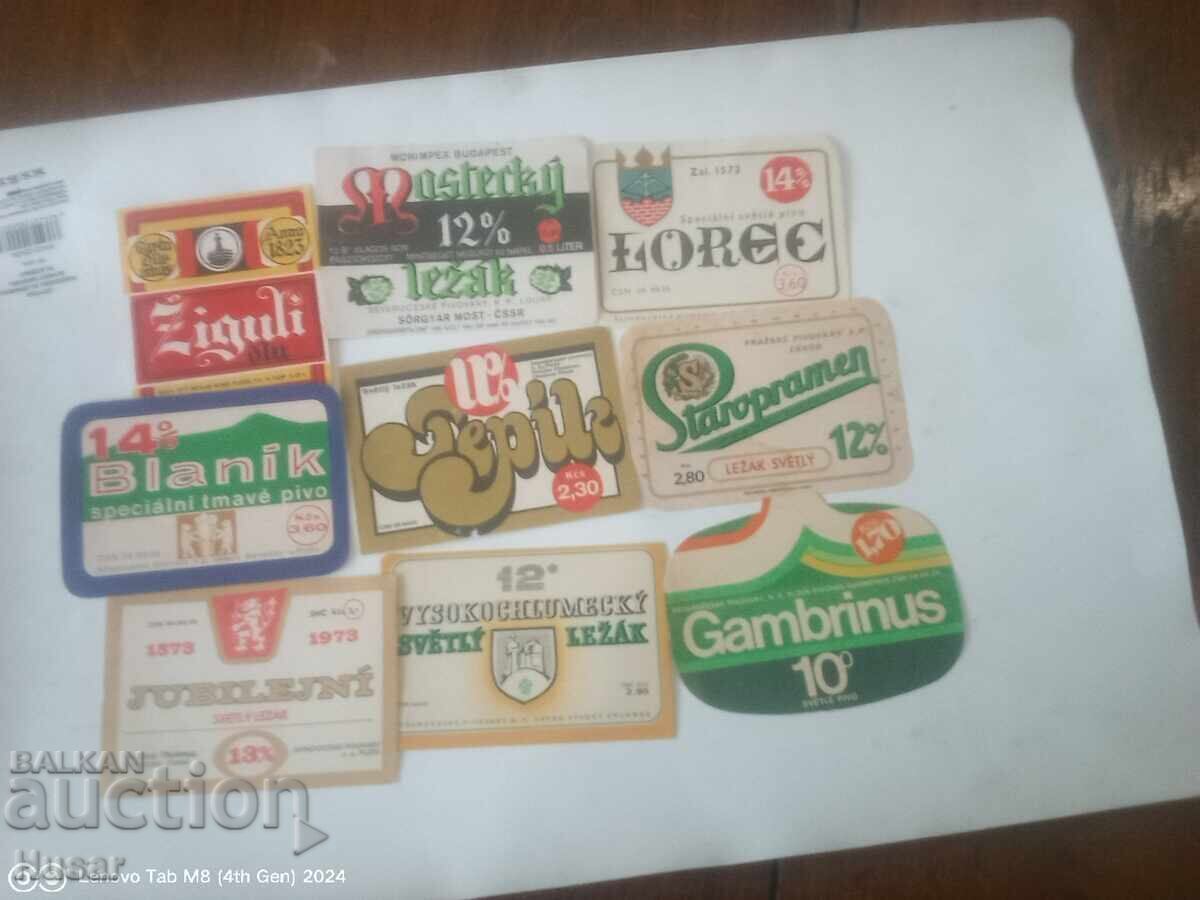 Cehoslovacia, istorie a berii în etichete, bere, 29 bucăți cu preț € 44.99 | 87.99 BGN Cehoslovacia, istorie a berii în etichete, bere, 29 bucăți cu preț € 44.99 | 87.99 BGN