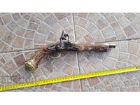 пистолет, пищов, евзалия, кремъклия