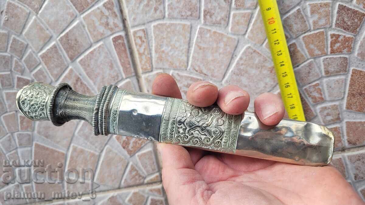 Licitație Cuțit, pumnal, pumnal