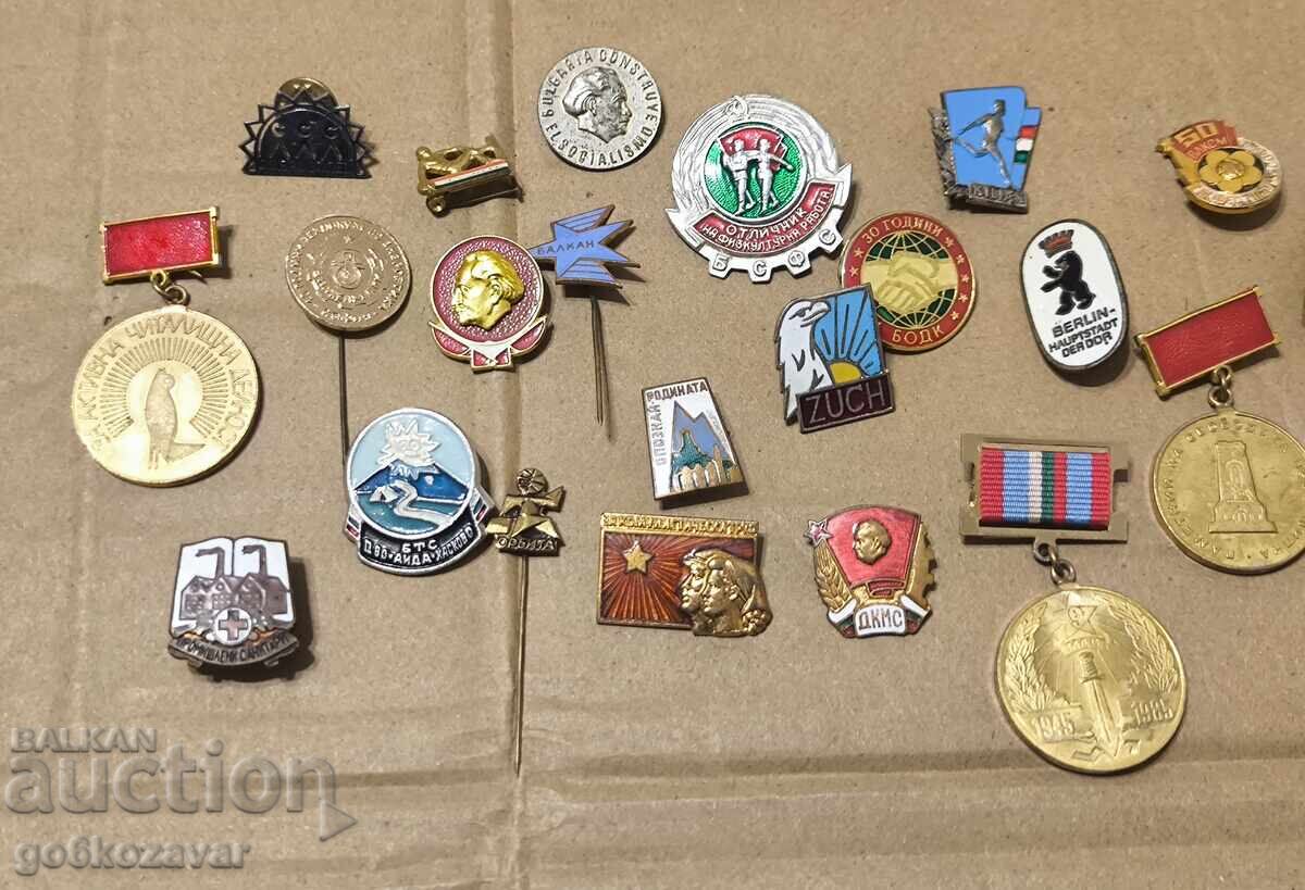 Licitație Lot medalii, insigne, semne !